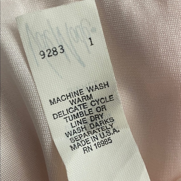 Vintage made in the USA nightgown brand is Val mode small - Picture 11 of 12